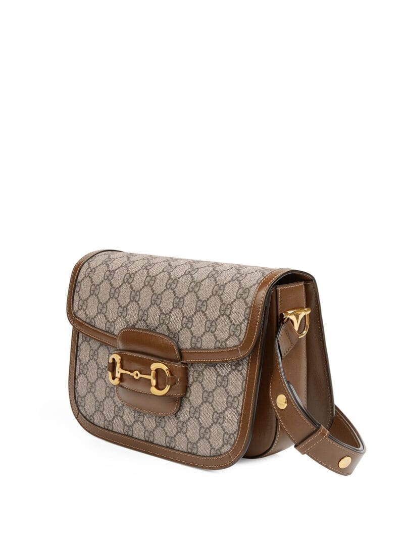 602204_92tcg_8563_002_074_0000_light