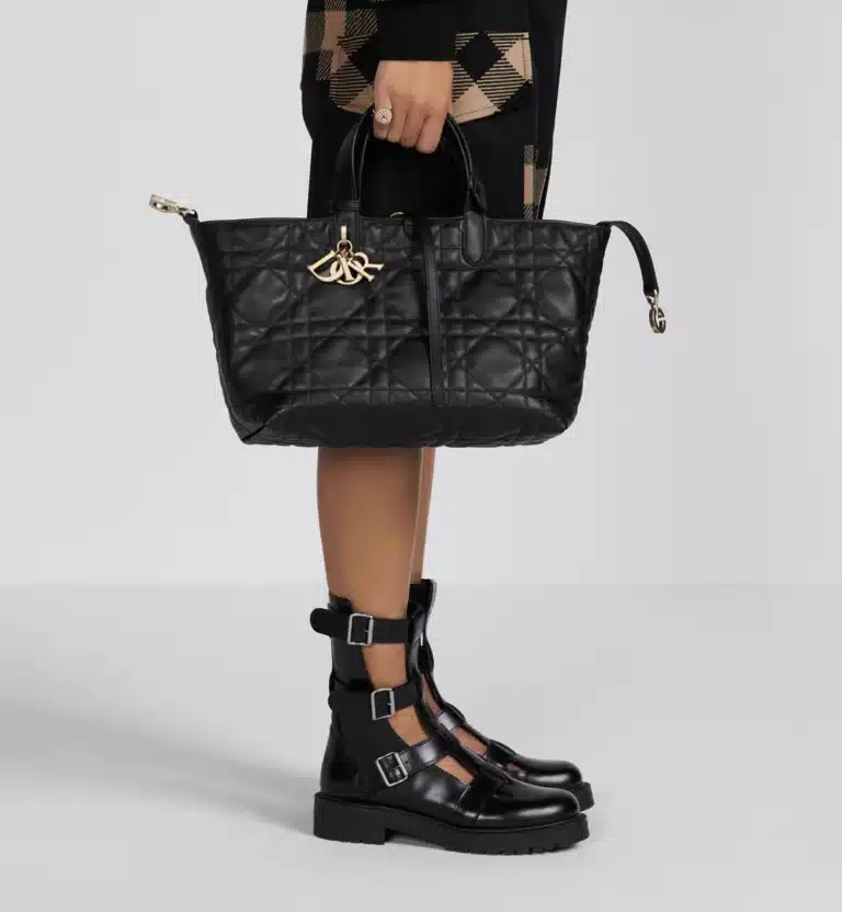 LOOK_F_23_3_LOOK_036_E11